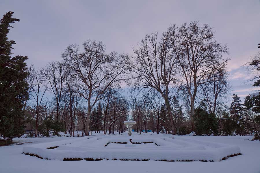 Retiro nevado por Jose Luis Tabueña