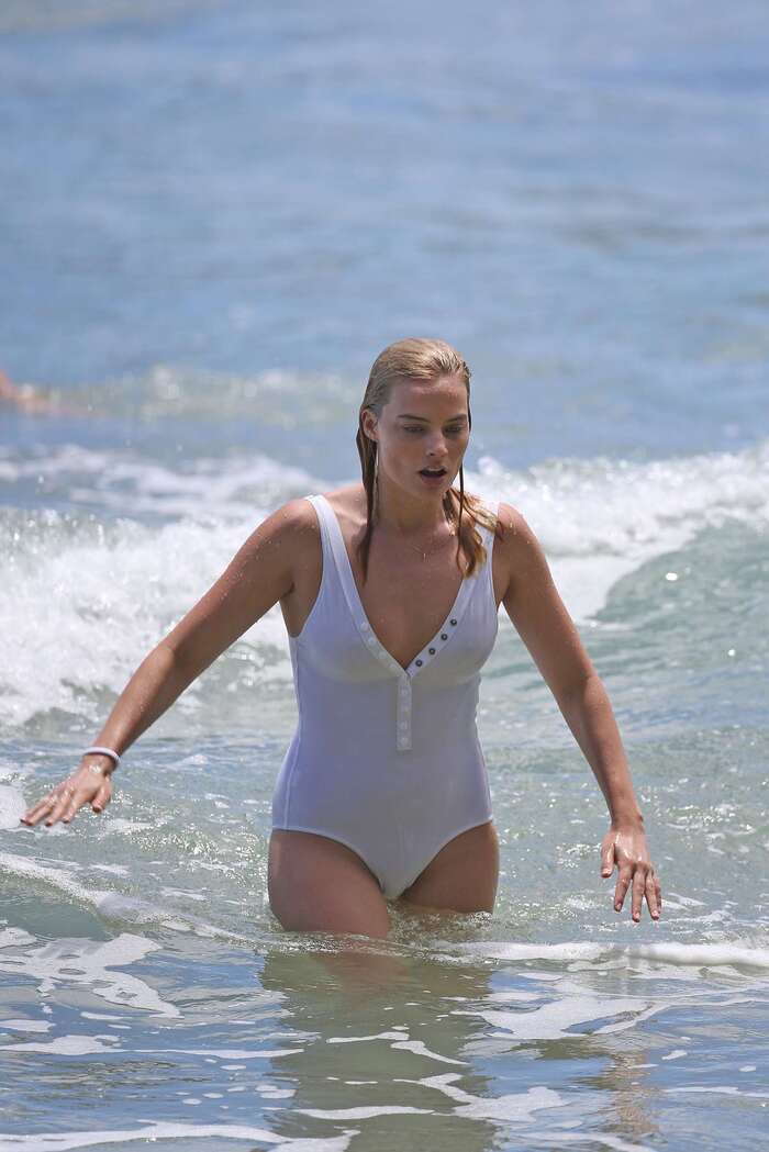 Bañador blanco Margot Robbie