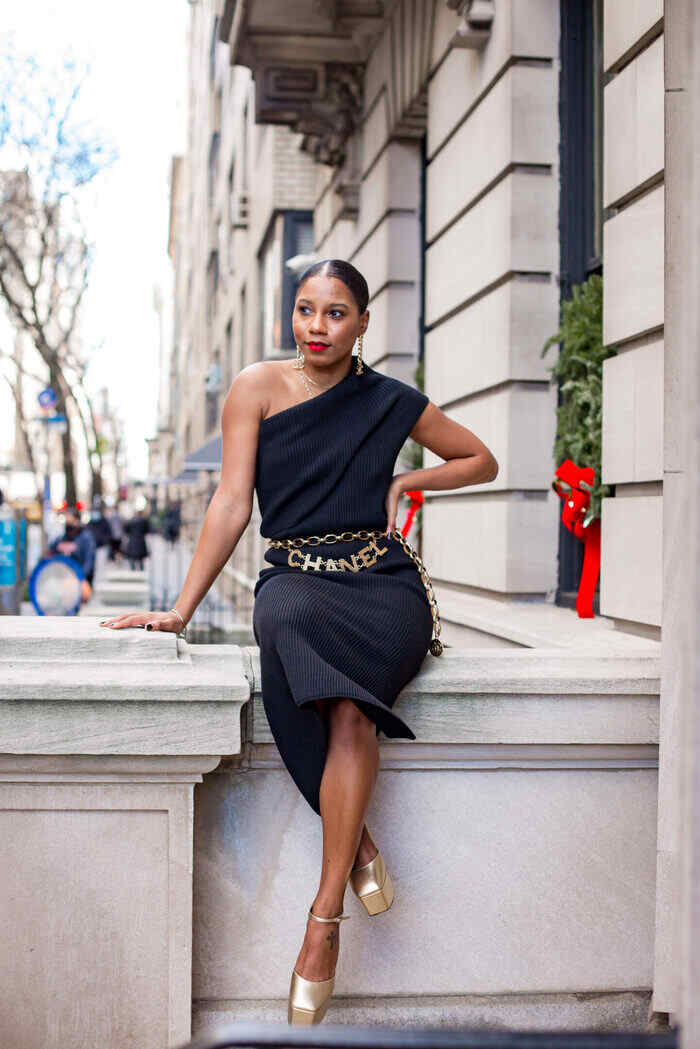 Vestido negro asimétrico