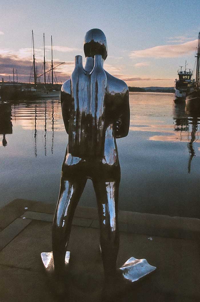 Escultura buceador Oslo Escultura buzo Noruega