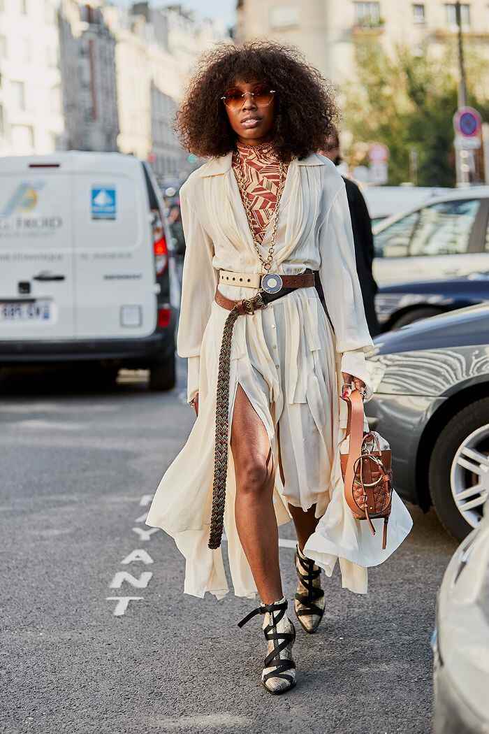 Vestido amplio con cinturón